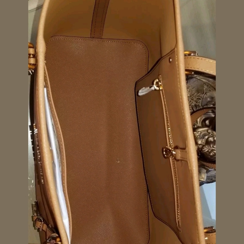 Michael kors jet set brown acorn purse - Picture 4 of 6